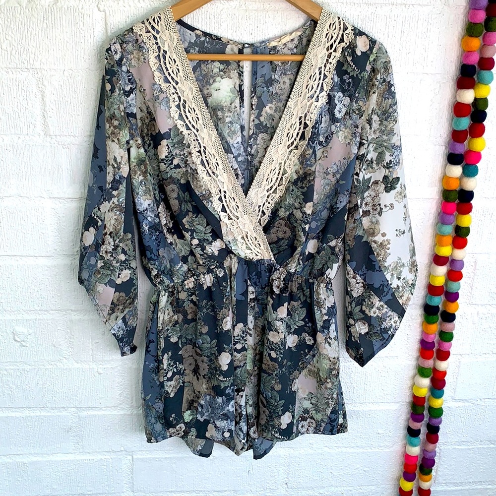 ILLA ILLA Crochet Deep V Floral Blue